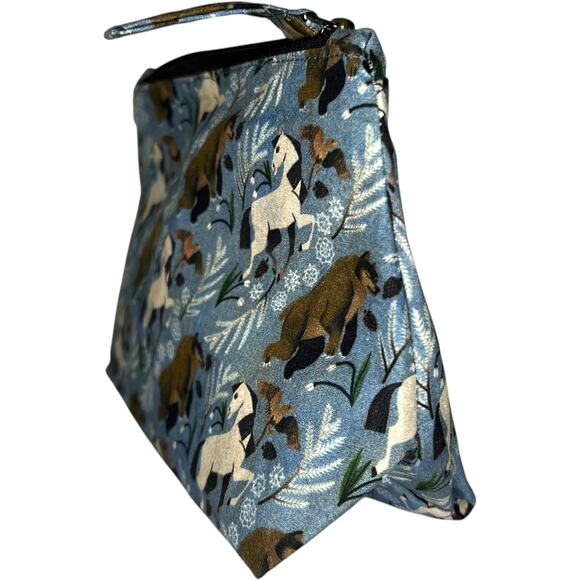 OwlCrate The Bear and the Nightingale Winternight Pouch - September 2024 - Picture 2 of 7